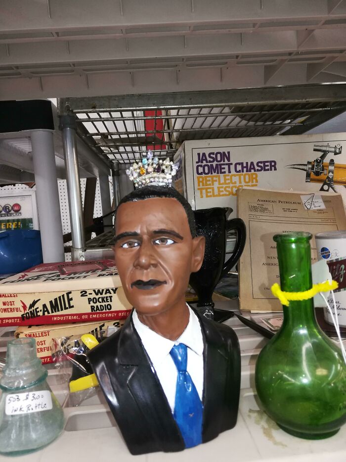 The 65 Weirdest Garage Sale Finds That’ll Make You Do A Double Take