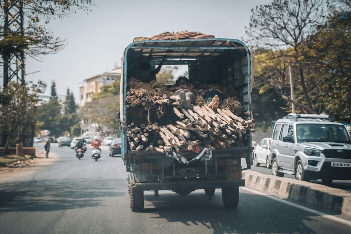 Truckers Spill On The Scariest Roads That Made Them Sweat Bullets
