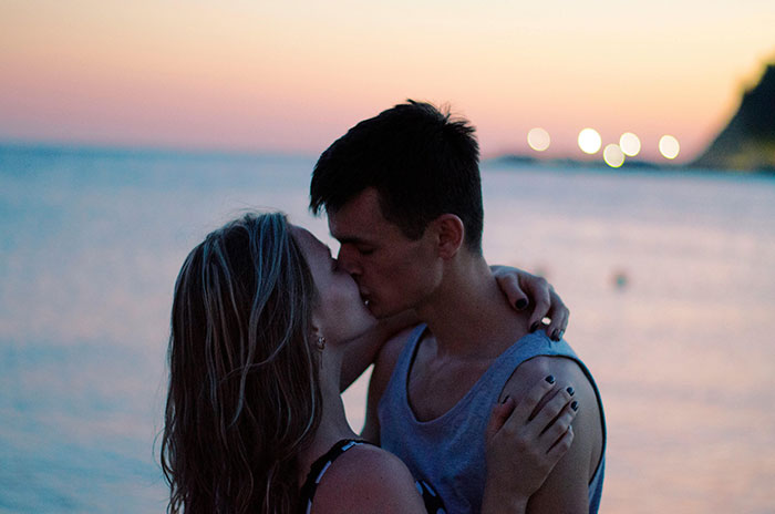 49 Wild Ways People Got Caught Cheating, And They Didn’t Even See It Coming