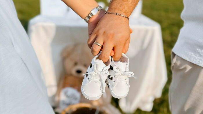 At your friend Pamela’s baby shower, you see her fiancé flirting with her sister. Pamela seems clueless but happy. Do you tell her and risk ruining the party?