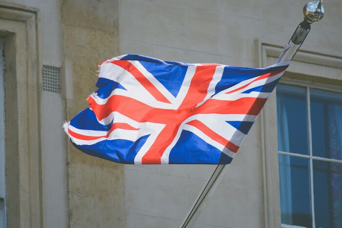 Why Are UK Salaries So Meh Compared to Other Countries?