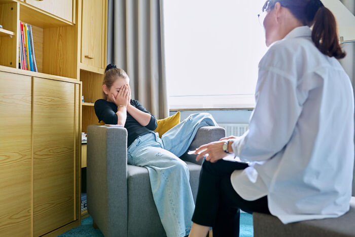 Wait, People Actually Shared INSANE Psych Ward Stories?!