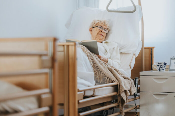 Wait, People Actually Shared INSANE Psych Ward Stories?!