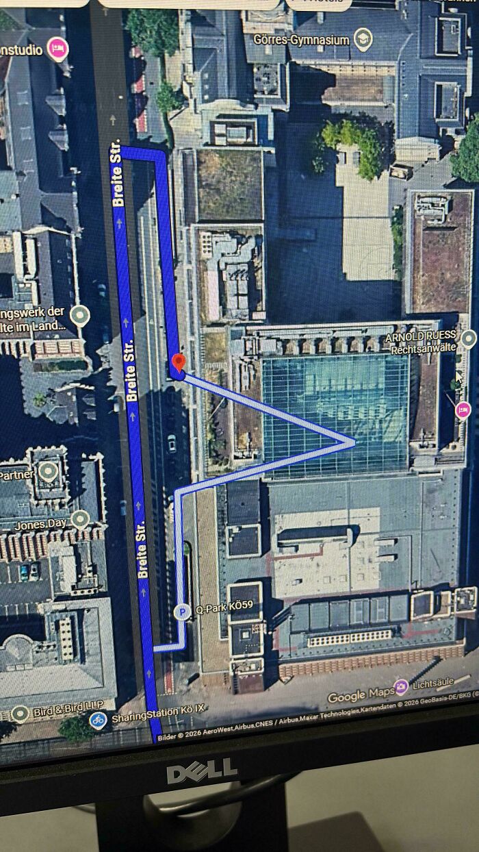 Google Maps Caught The Weirdest Things Ever—No Joke!