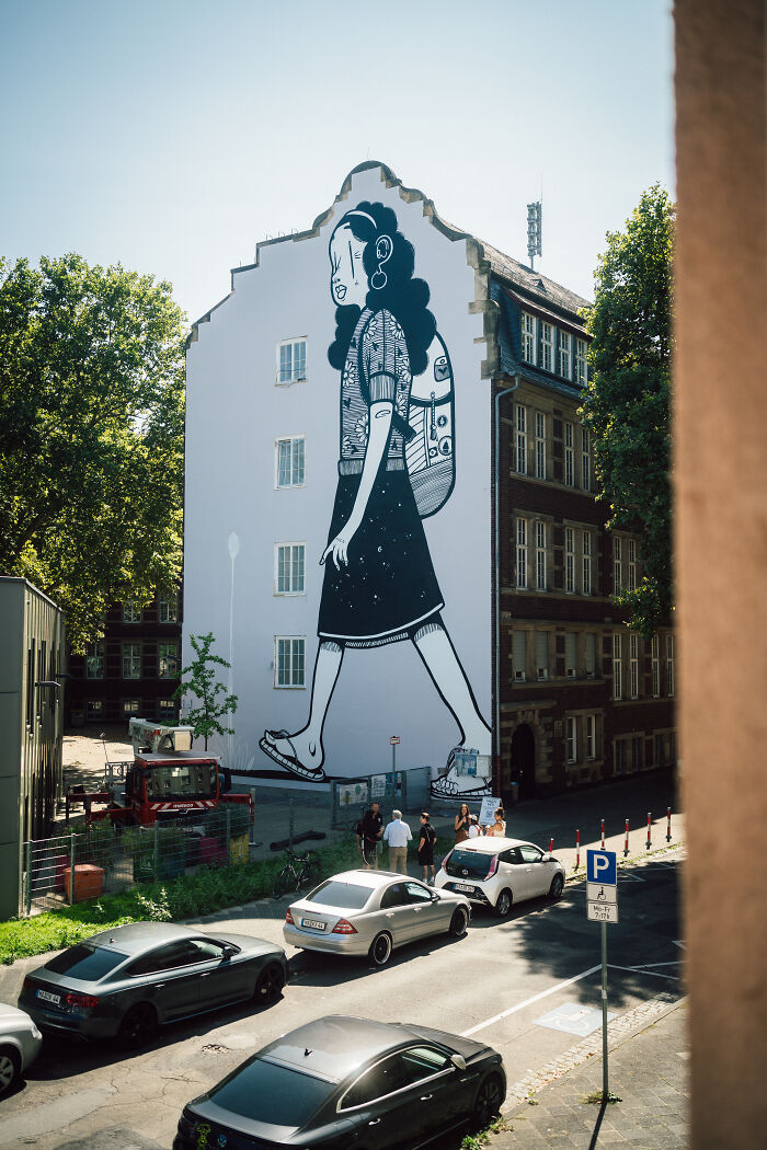 43 Black-and-White Murals by Alex Senna That Make City Walls Way More Interesting