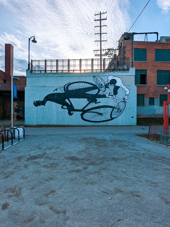 43 Black-and-White Murals by Alex Senna That Make City Walls Way More Interesting