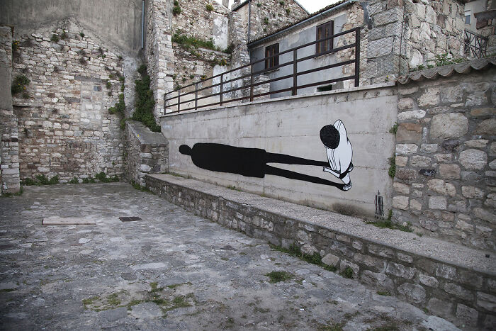 43 Black-and-White Murals by Alex Senna That Make City Walls Way More Interesting