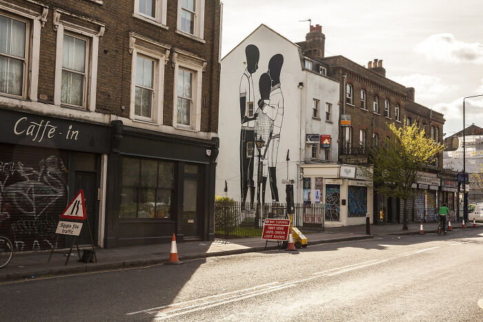 43 Black-and-White Murals by Alex Senna That Make City Walls Way More Interesting