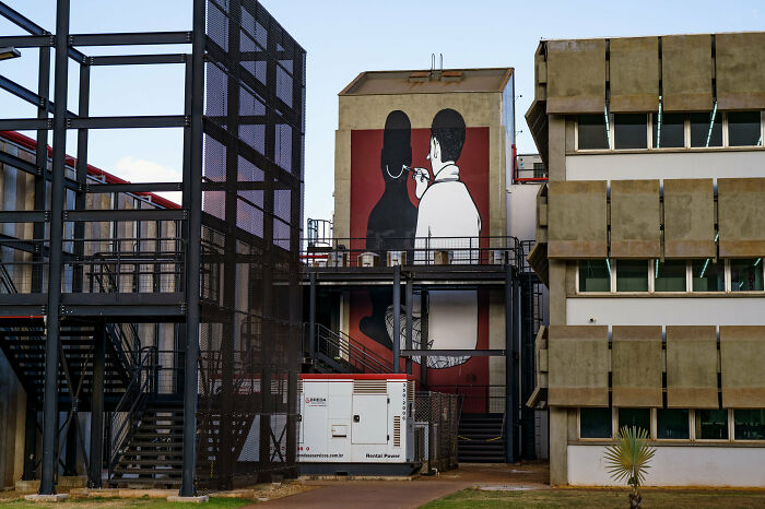 43 Black-and-White Murals by Alex Senna That Make City Walls Way More Interesting