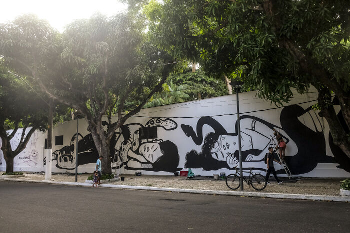 43 Black-and-White Murals by Alex Senna That Make City Walls Way More Interesting