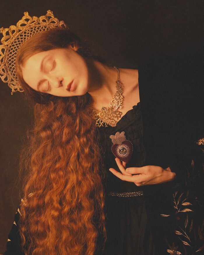 These Photos Accidentally Nailed That Renaissance Vibe and We Can’t Stop Staring