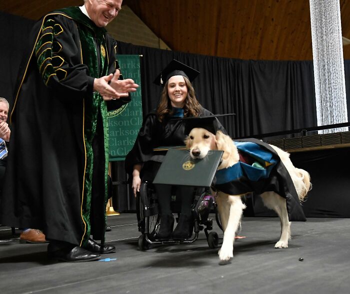 This Service Dog Graduated With a Degree—Yes, Really!