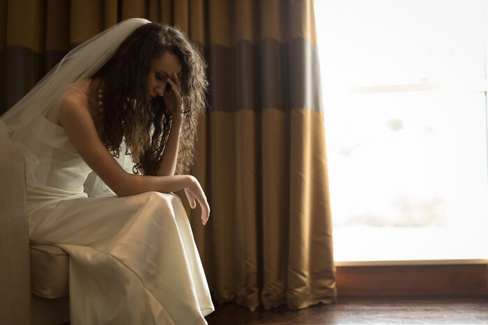 Wait, These Wedding Fails Are So Wild You Could Spot Trouble From a Mile Away!