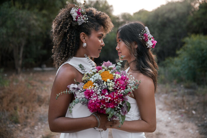 Wait, These Wedding Fails Are So Wild You Could Spot Trouble From a Mile Away!