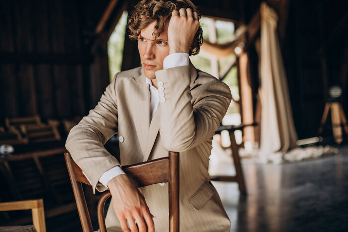 Wait, These Wedding Fails Are So Wild You Could Spot Trouble From a Mile Away!