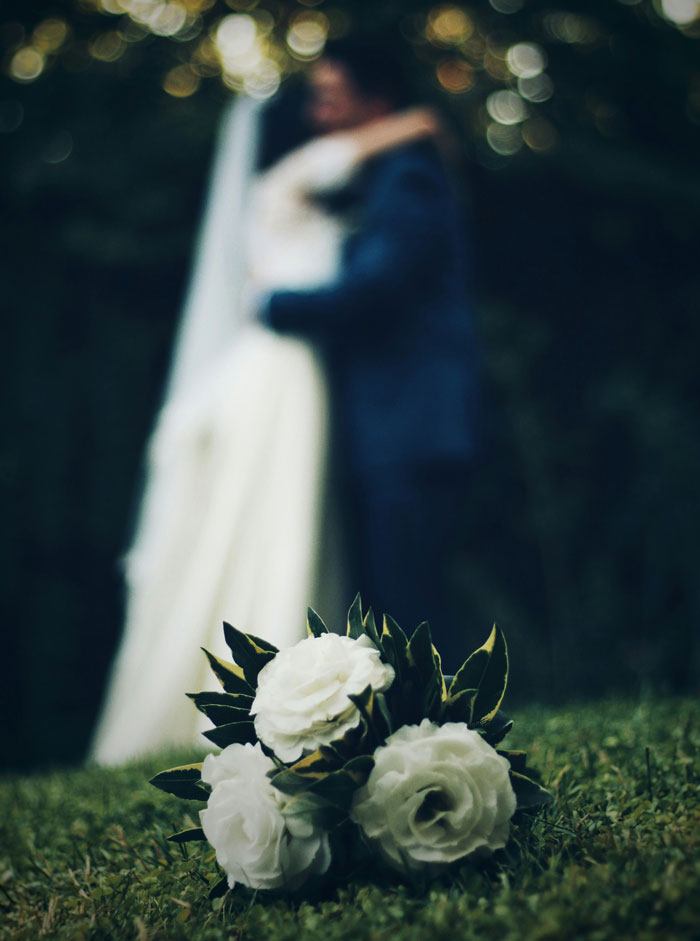 Wait, They Actually Knew These Couples Would Break Up? Wedding Photogs Spill the Tea!
