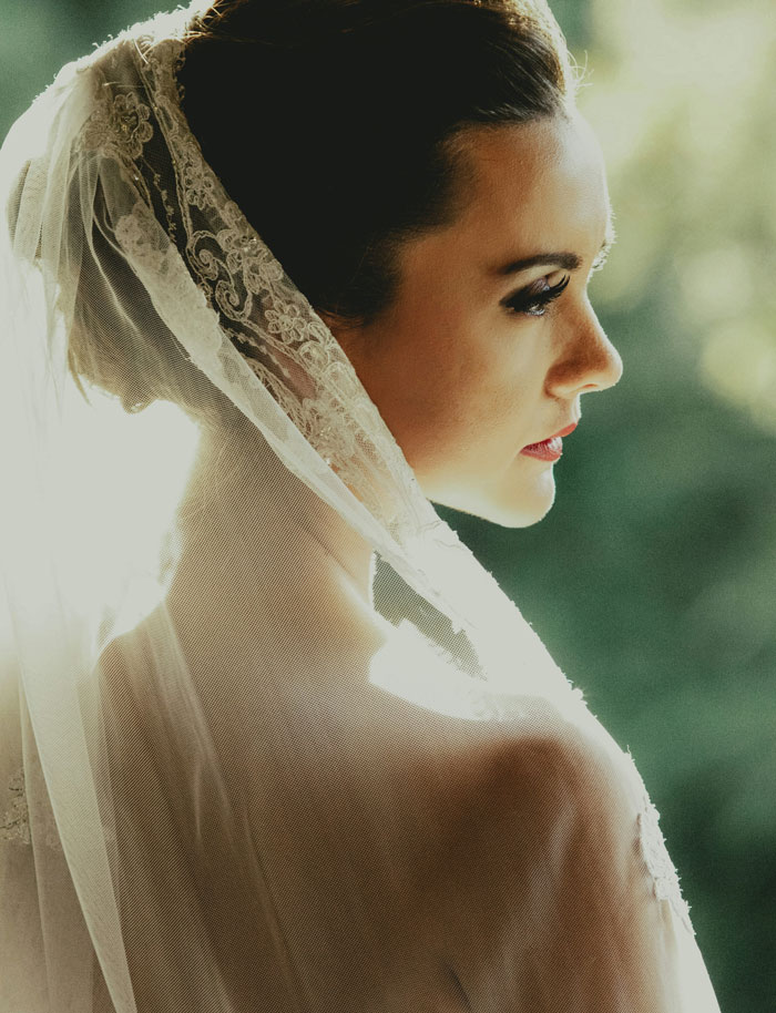 Wait, They Actually Knew These Couples Would Break Up? Wedding Photogs Spill the Tea!