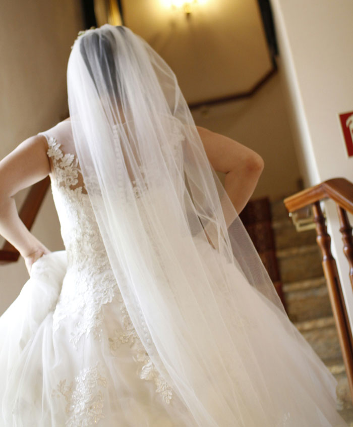 Wait, They Actually Knew These Couples Would Break Up? Wedding Photogs Spill the Tea!