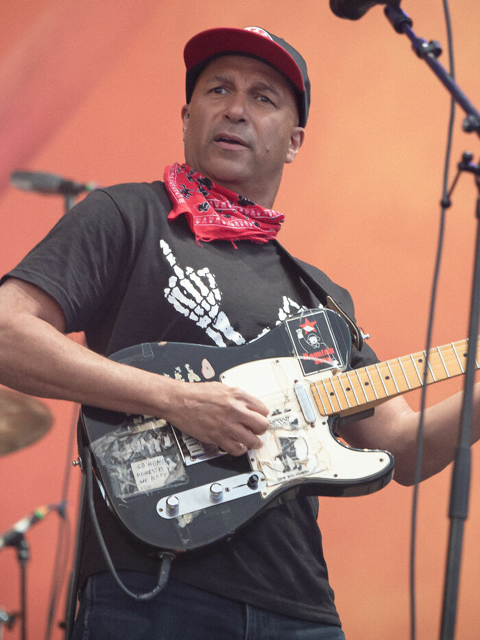 Tom Morello: Guitar Wizard and Rebel, 62