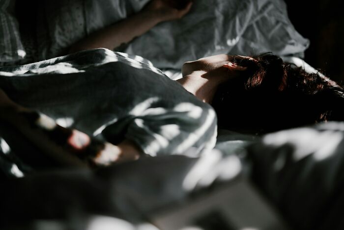 42 Totally Weird and Creepy Things That Happened When People Were Home Alone