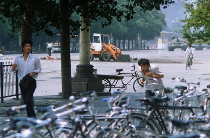Whoa, These 18 Photos Got Way Creepier Once You Knew The Story