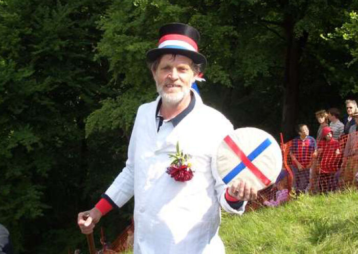 UK: Cheese Rolling Madness