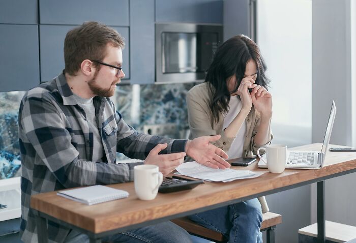 No Income, No Support: The Maternity Leave Money Fight