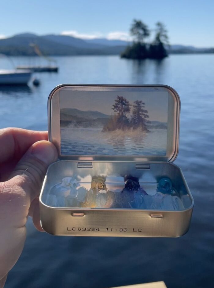 50 Tiny Paintings So Small They Fit Inside Altoid Tins (Yep, Really Tiny!)