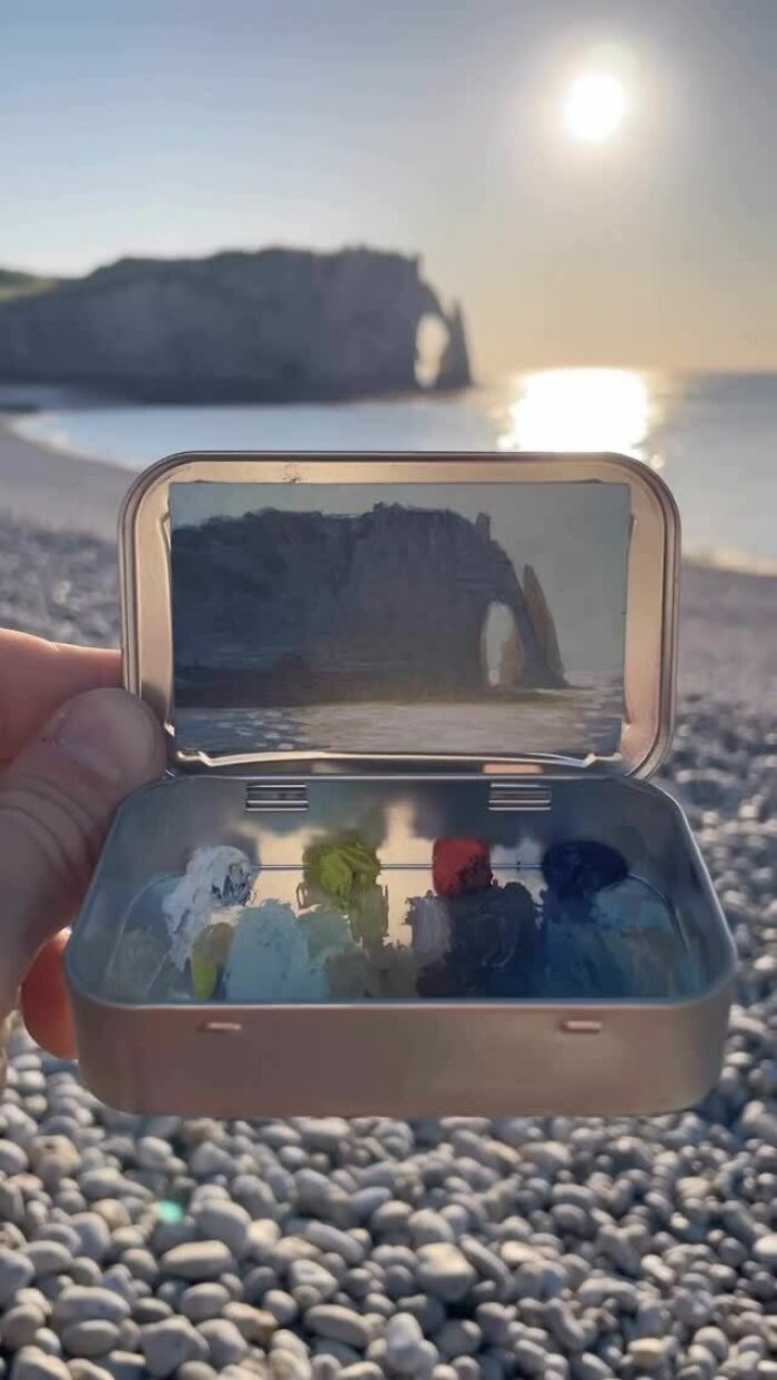 50 Tiny Paintings So Small They Fit Inside Altoid Tins (Yep, Really Tiny!)