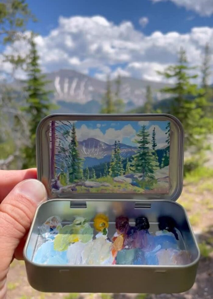 50 Tiny Paintings So Small They Fit Inside Altoid Tins (Yep, Really Tiny!)