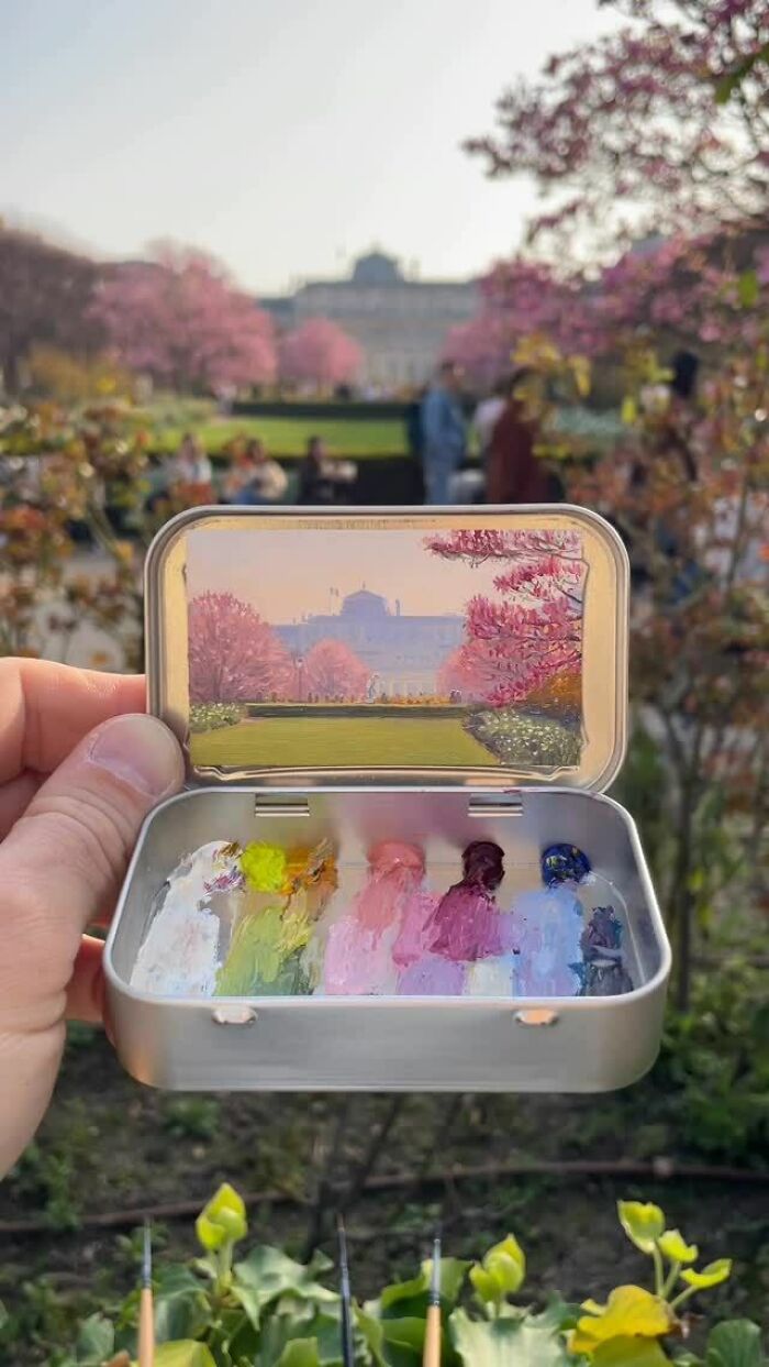 50 Tiny Paintings So Small They Fit Inside Altoid Tins (Yep, Really Tiny!)