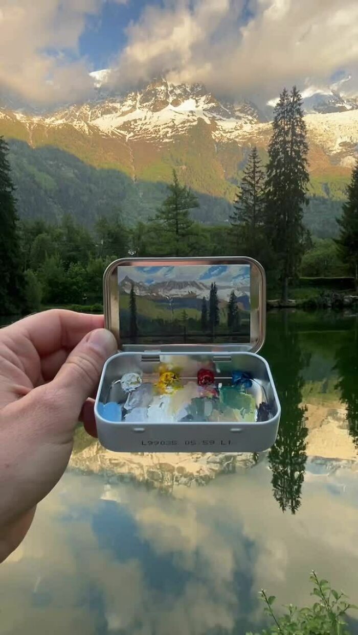 50 Tiny Paintings So Small They Fit Inside Altoid Tins (Yep, Really Tiny!)