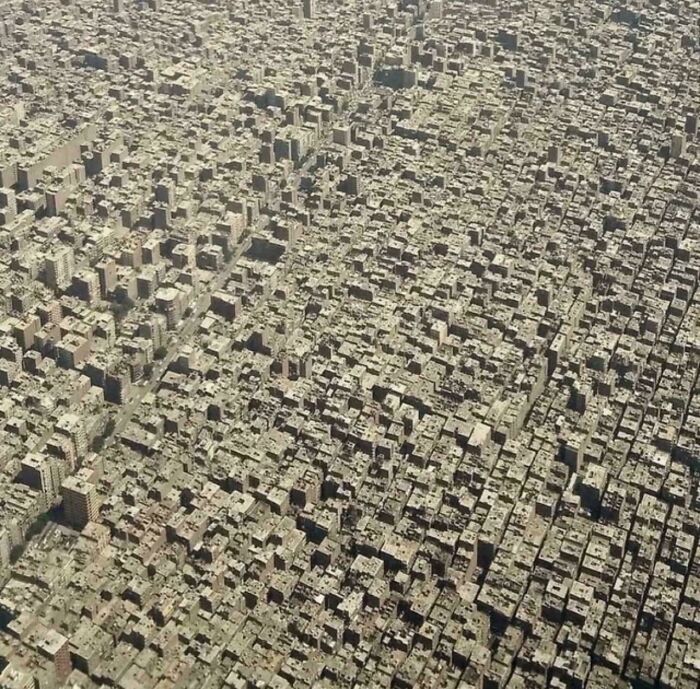 Imbābah, Egypt: Dense & Dangling