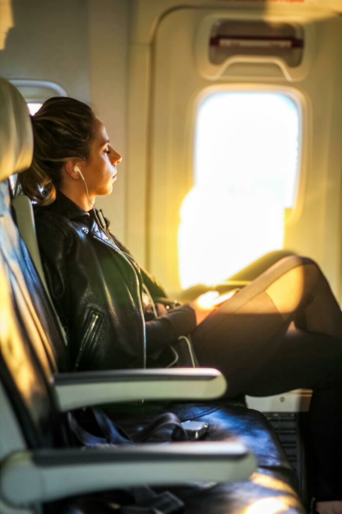 Why Flying Can Be FUN and NOT a Disaster: 20 Flight Pros Share Cool Tips