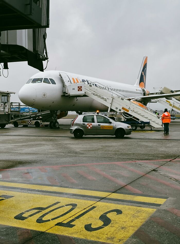 Why Flying Can Be FUN and NOT a Disaster: 20 Flight Pros Share Cool Tips