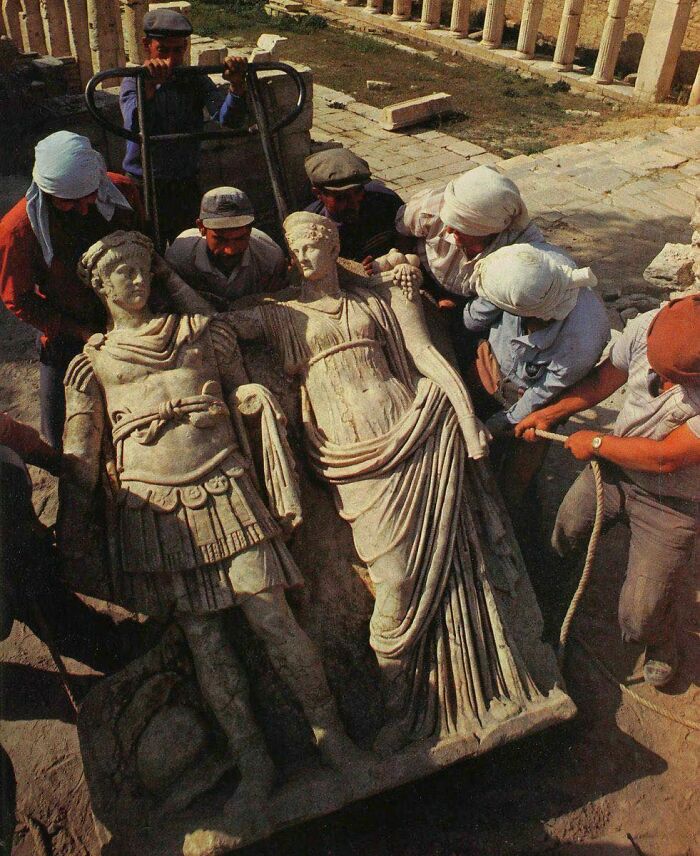 33 Ancient Treasures That Will Totally Blow Your Mind (And They’re Real!)