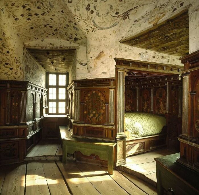 33 Ancient Treasures That Will Totally Blow Your Mind (And They’re Real!)