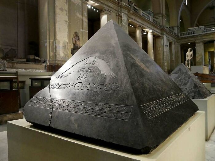 33 Ancient Treasures That Will Totally Blow Your Mind (And They’re Real!)