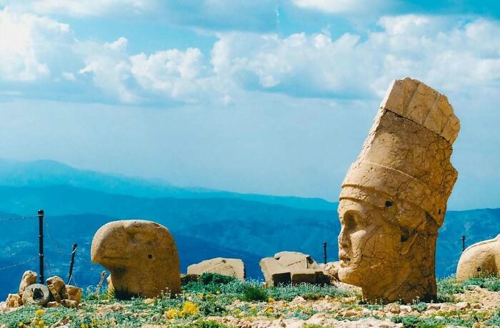 33 Ancient Treasures That Will Totally Blow Your Mind (And They’re Real!)