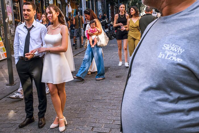 Whoa, Check Out These 80 Totally Weird And Wonderful City Snapshots!