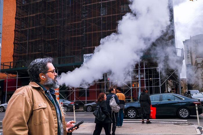 Whoa, Check Out These 80 Totally Weird And Wonderful City Snapshots!