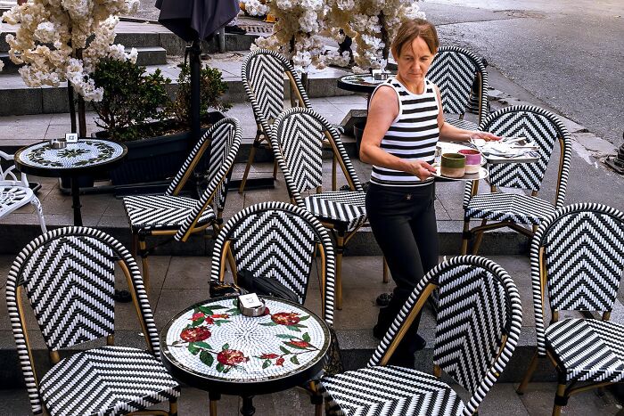Whoa, Check Out These 80 Totally Weird And Wonderful City Snapshots!