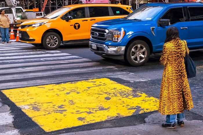 Whoa, Check Out These 80 Totally Weird And Wonderful City Snapshots!