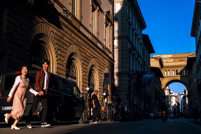 Whoa, Check Out These 80 Totally Weird And Wonderful City Snapshots!