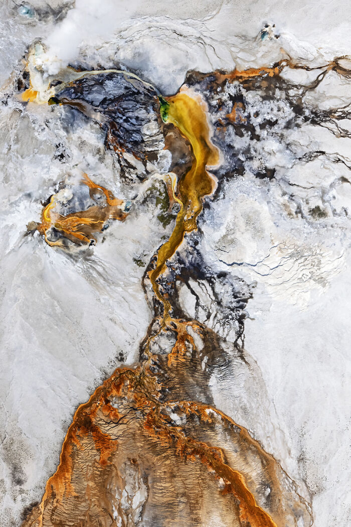 Yellowstone’s Colorful Trail