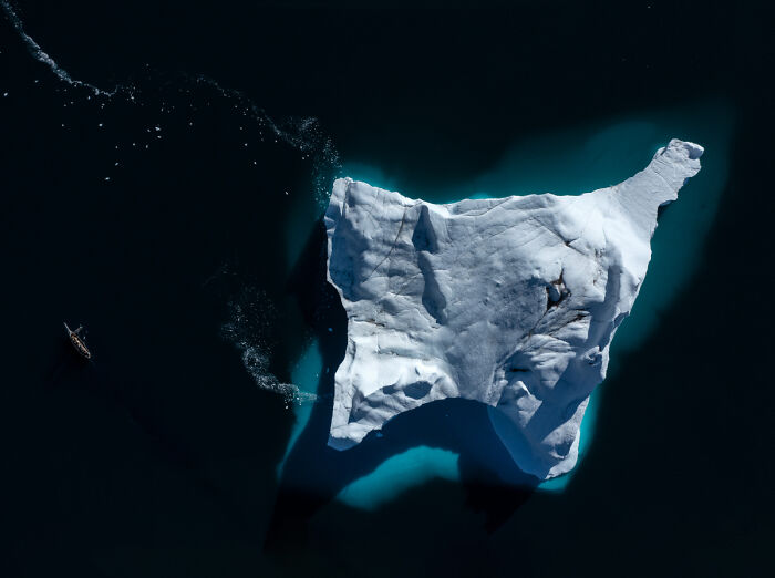 Icy Metaphor: Dark and White