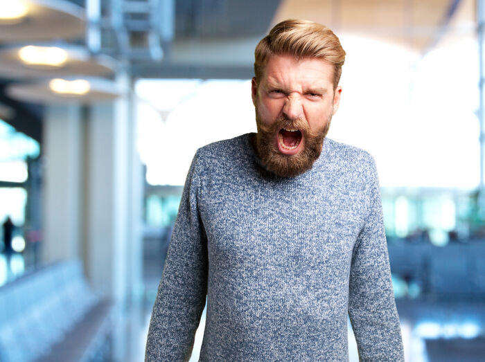 33 Wild Stories Of People Meeting Total Psychopaths (Yikes!)