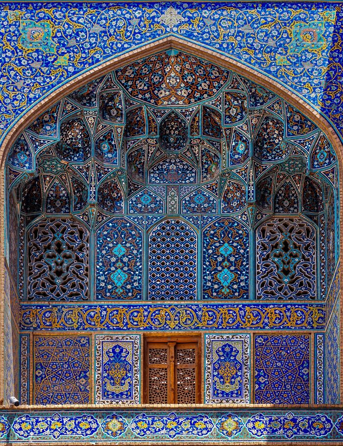 Wait, They Actually Made These Persian Patterns Look This Cool? (50 Pics!)
