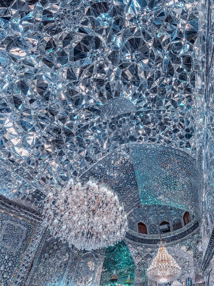 Wait, They Actually Made These Persian Patterns Look This Cool? (50 Pics!)
