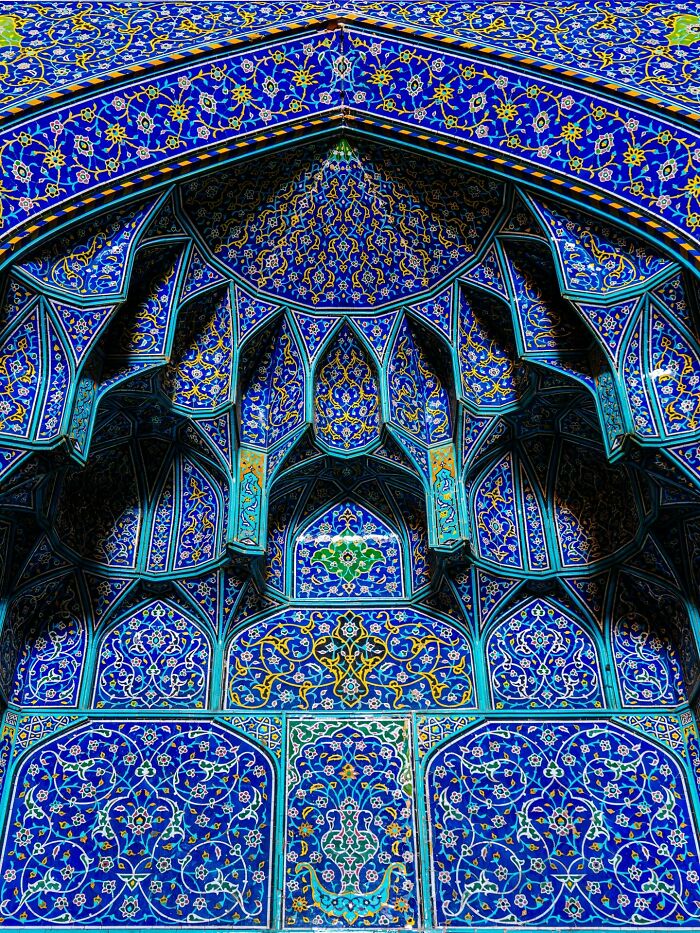 Wait, They Actually Made These Persian Patterns Look This Cool? (50 Pics!)